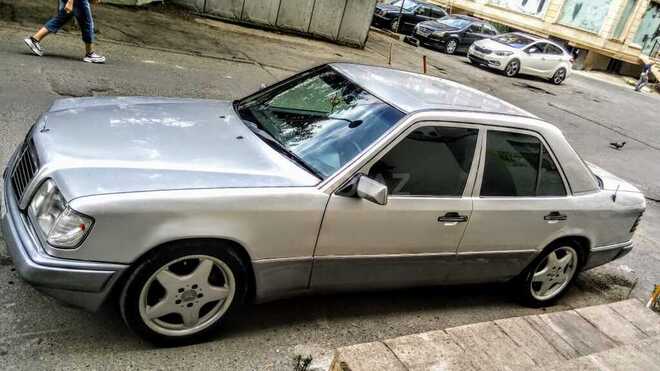 Mercedes E 200 1994, 450,000 km - 2.0 l - Bakı