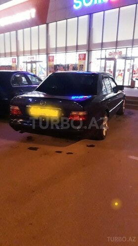 Mercedes E 220 1994, 240,000 km - 2.2 л - Bakı