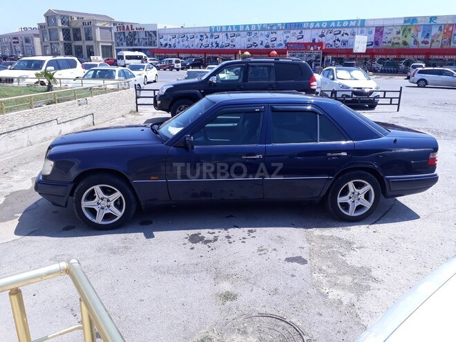 Mercedes E 220 1994, 240,000 km - 2.2 л - Bakı