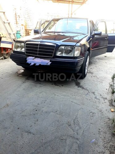 Mercedes E 220 1994, 240,000 km - 2.2 л - Bakı