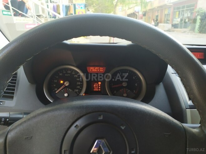 Renault Megane 2005, 282,000 km - 2.0 l - Bakı