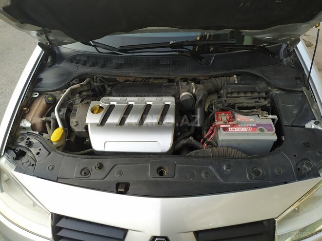 Renault Megane 2005, 282,000 km - 2.0 l - Bakı