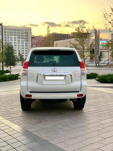 Toyota Prado 2012, 205,000 km - 2.7 л - Bakı