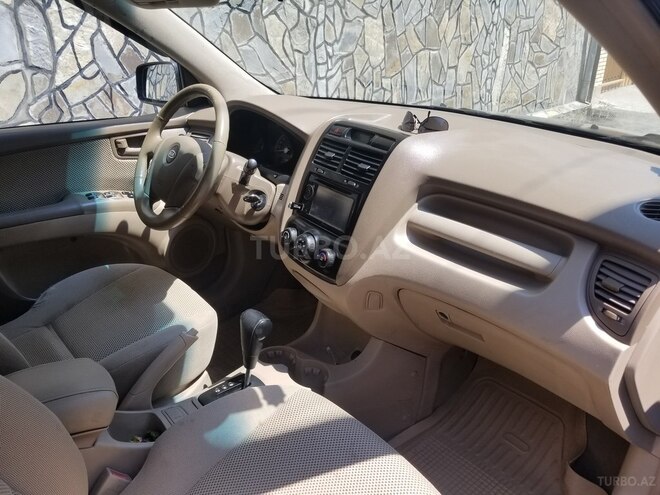 Kia Sportage 2006, 175,000 km - 2.0 l - Bakı