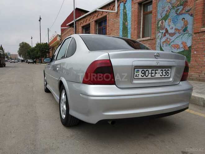 Opel Vectra 2000, 250,000 km - 2.0 l - Gəncə