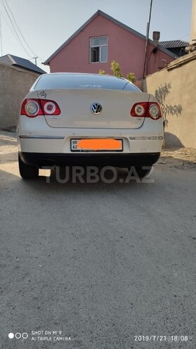 Volkswagen Passat 2010, 135,000 km - 1.8 l - Bakı