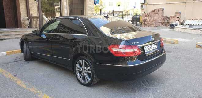 Mercedes E 250 2010, 236,000 km - 2.2 l - Bakı