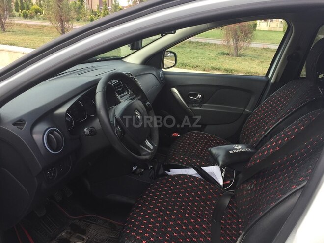 Renault Sandero 2014, 265,000 km - 1.6 l - Quba