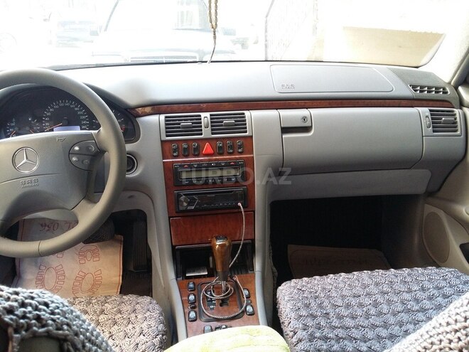 Mercedes E 220 2000, 342,137 km - 2.2 l - Xırdalan