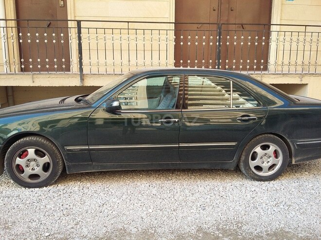 Mercedes E 220 2000, 342,137 km - 2.2 l - Xırdalan