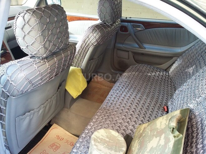 Mercedes E 220 2000, 342,137 km - 2.2 l - Xırdalan