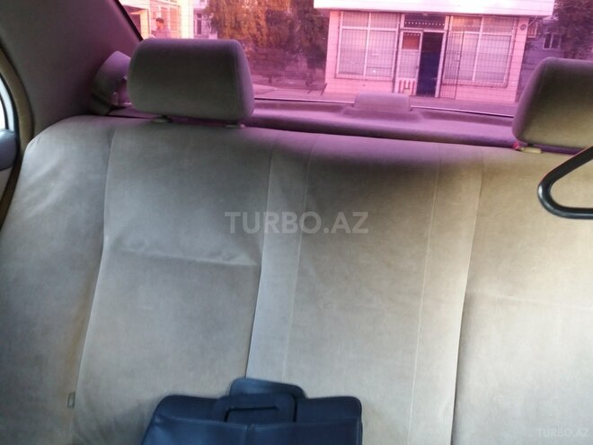 Toyota Corolla 2001, 400,000 km - 1.6 л - Sumqayıt