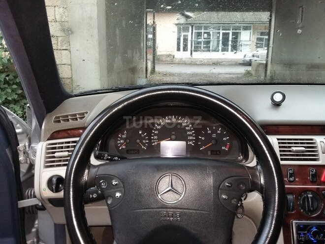 Mercedes E 220 2000, 300,000 km - 2.2 l - Sumqayıt