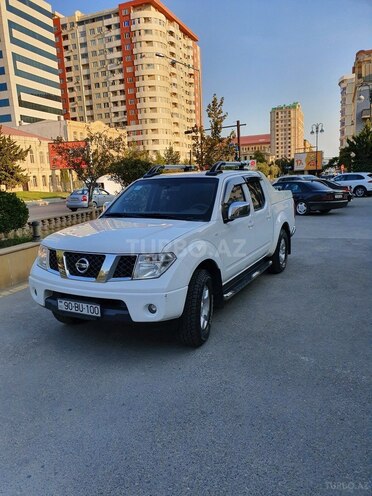 Nissan Navara 2014, 130,000 km - 2.5 л - Bakı
