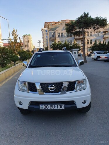 Nissan Navara 2014, 130,000 km - 2.5 л - Bakı