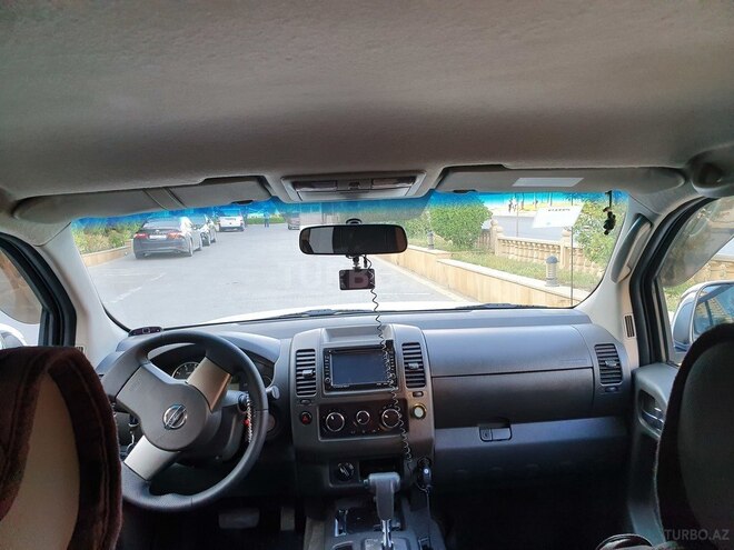 Nissan Navara 2014, 130,000 km - 2.5 л - Bakı