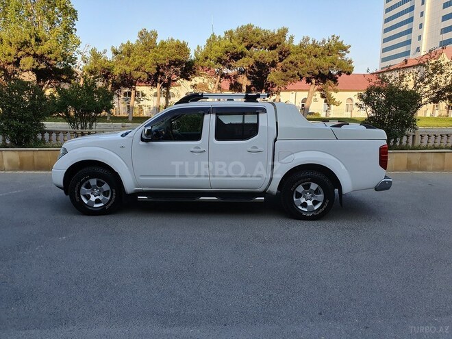 Nissan Navara 2014, 130,000 km - 2.5 л - Bakı