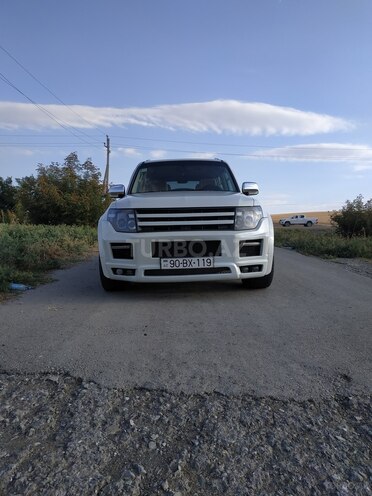 Mitsubishi Pajero 2007, 187,000 km - 3.0 л - İsmayıllı