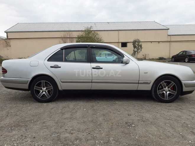 Mercedes E 240 1997, 314,000 km - 2.4 l - Bakı