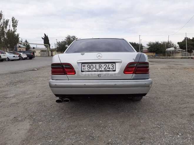 Mercedes E 240 1997, 314,000 km - 2.4 l - Bakı