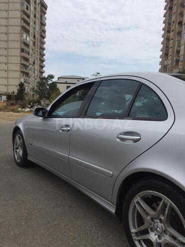 Mercedes E 320 2003, 208,000 km - 3.2 l - Bakı