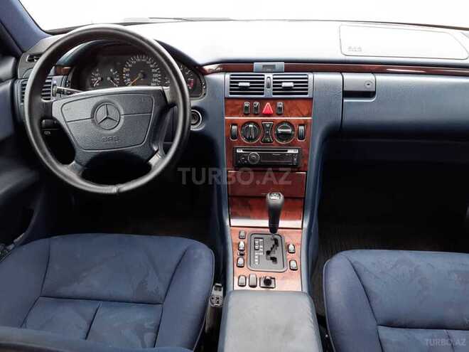 Mercedes E 240 1997, 314,000 km - 2.4 l - Bakı
