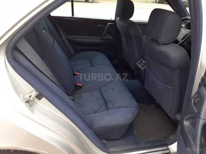 Mercedes E 240 1997, 314,000 km - 2.4 l - Bakı