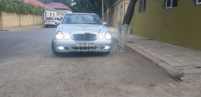 Mercedes E 240 2000, 250,000 km - 2.4 l - Bakı
