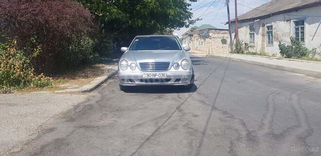 Mercedes E 240 2000, 250,000 km - 2.4 l - Bakı