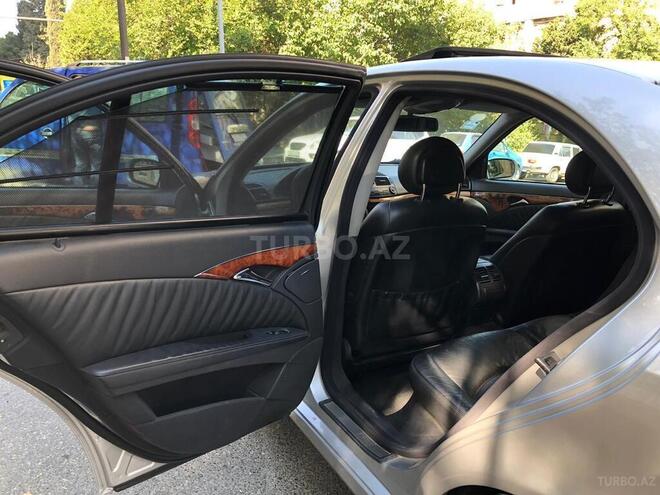 Mercedes E 220 2004, 267,000 km - 2.2 l - Bakı