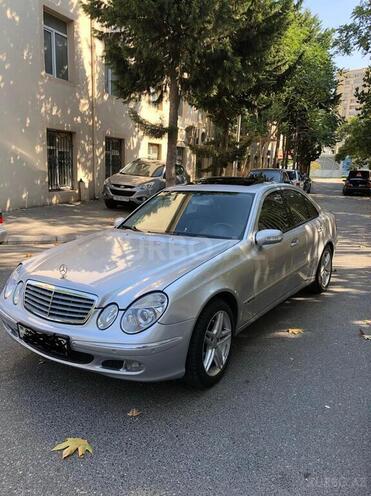 Mercedes E 220 2004, 267,000 km - 2.2 l - Bakı
