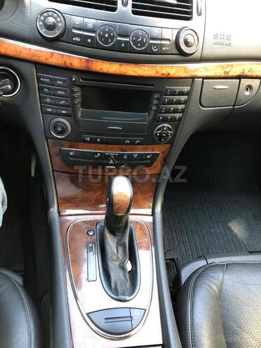 Mercedes E 220 2004, 267,000 km - 2.2 l - Bakı