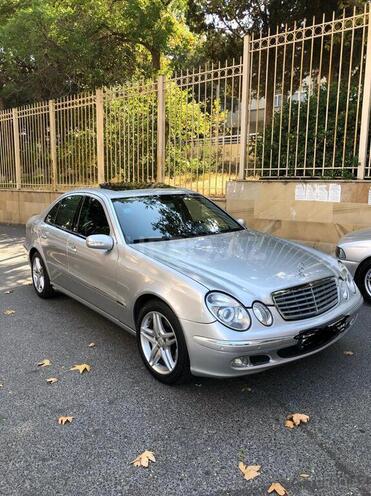 Mercedes E 220 2004, 267,000 km - 2.2 l - Bakı