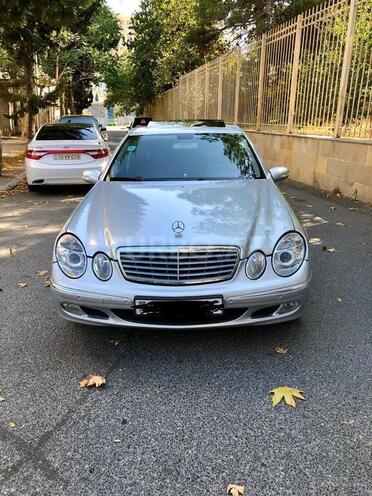 Mercedes E 220 2004, 267,000 km - 2.2 l - Bakı