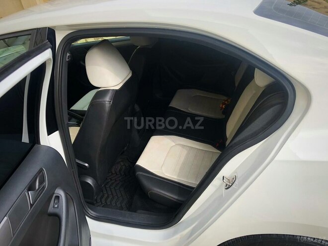 Volkswagen Jetta 2017, 35,000 km - 1.8 l - Bakı