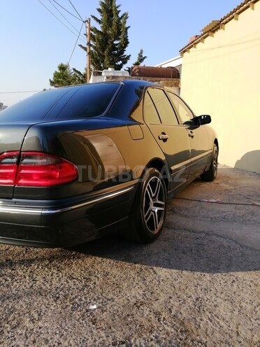 Mercedes E 230 1996, 213,677 km - 2.3 л - Bakı