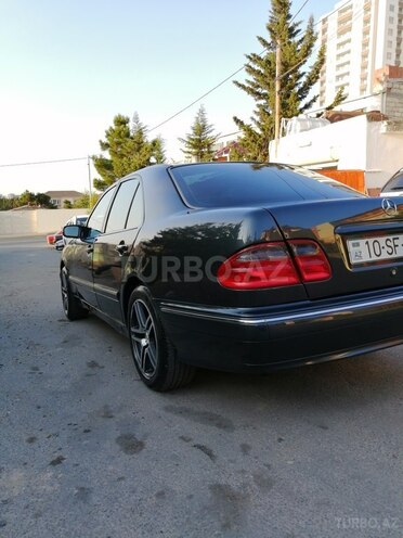 Mercedes E 230 1996, 213,677 km - 2.3 л - Bakı