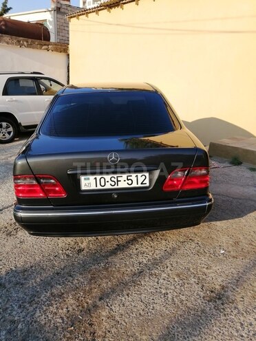 Mercedes E 230 1996, 213,677 km - 2.3 л - Bakı