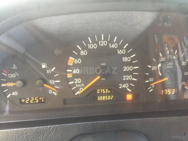 Mercedes C 180 1999, 308,500 km - 2.0 l - Bakı