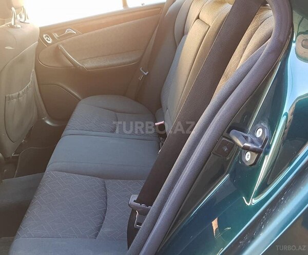 Mercedes C 220 2001, 432,732 km - 2.2 l - Bakı