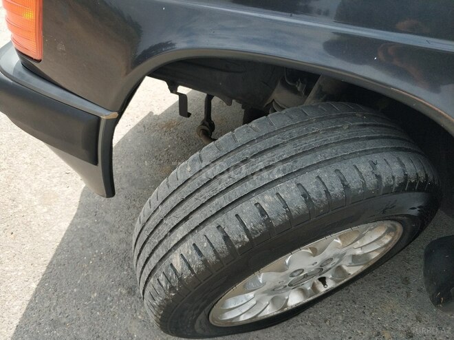 Mercedes 190 1992, 130,000 km - 2.0 l - Bakı