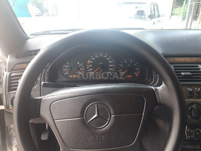 Mercedes E 230 1996, 540,000 km - 2.3 l - Bakı