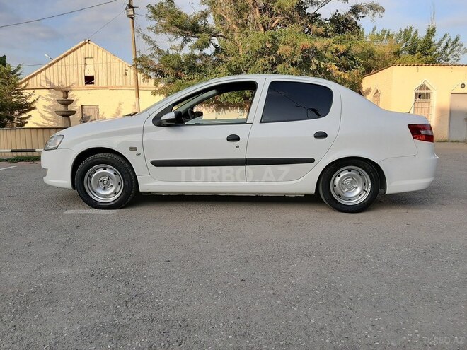 Iran Khodro Runna 2014, 180,000 km - 1.6 l - Sumqayıt