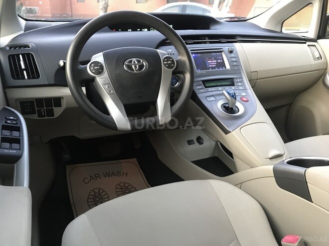 Toyota Prius 2012, 130,000 km - 1.8 л - Bakı