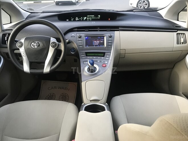Toyota Prius 2012, 130,000 km - 1.8 л - Bakı