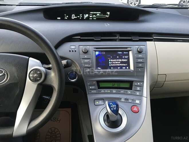 Toyota Prius 2012, 130,000 km - 1.8 л - Bakı
