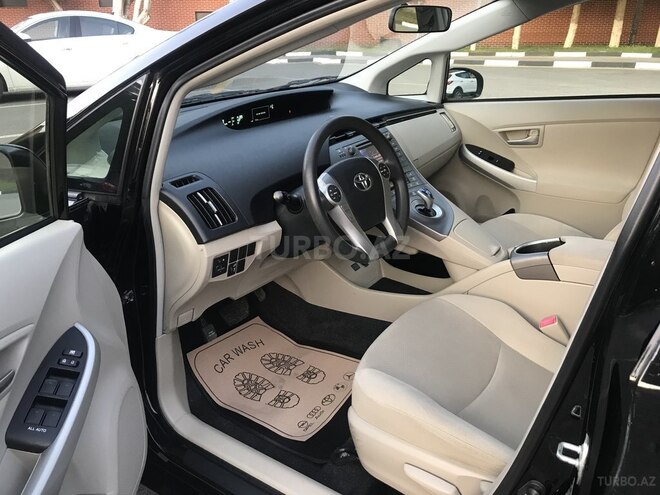 Toyota Prius 2012, 130,000 km - 1.8 л - Bakı