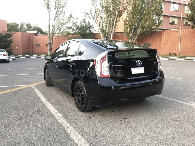 Toyota Prius 2012, 130,000 km - 1.8 л - Bakı