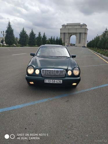 Mercedes E 240 1998, 372,000 km - 2.4 л - Gəncə