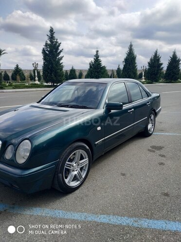 Mercedes E 240 1998, 372,000 km - 2.4 л - Gəncə